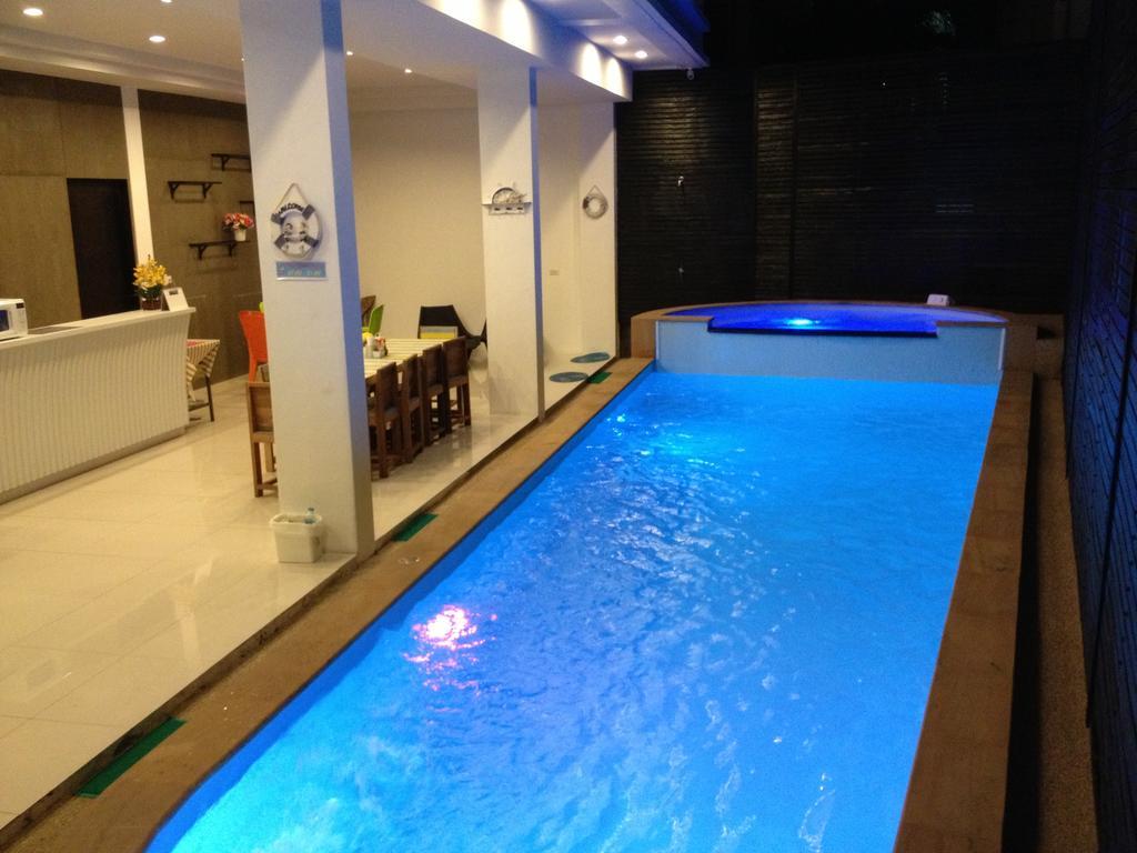 The Silk Hill Hotel Patong Buitenkant foto